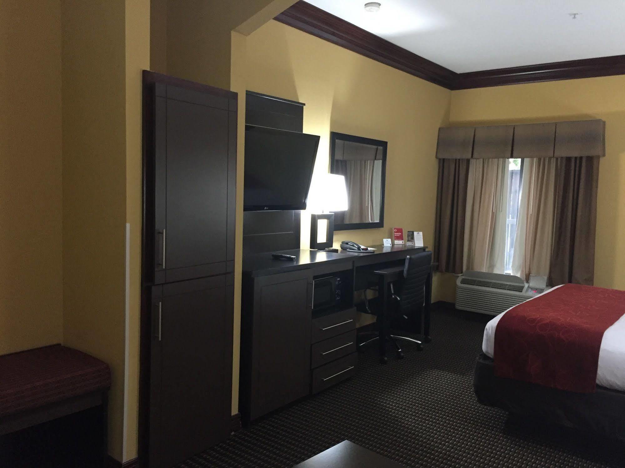 Comfort Suites Lake Jackson Clute Exteriér fotografie
